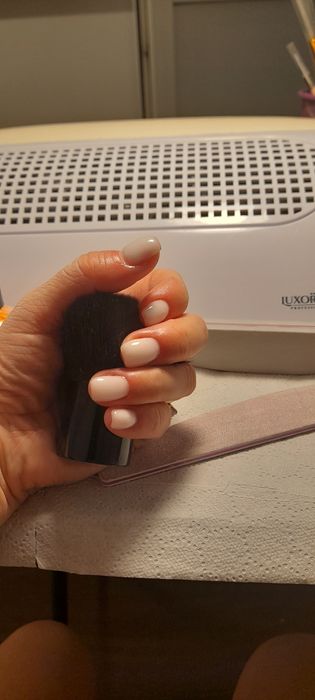 Aplic unghii cu gel 80 lei