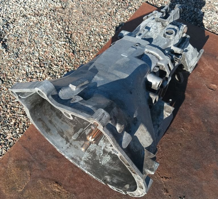 Продам Коробка гитраг е36 механика