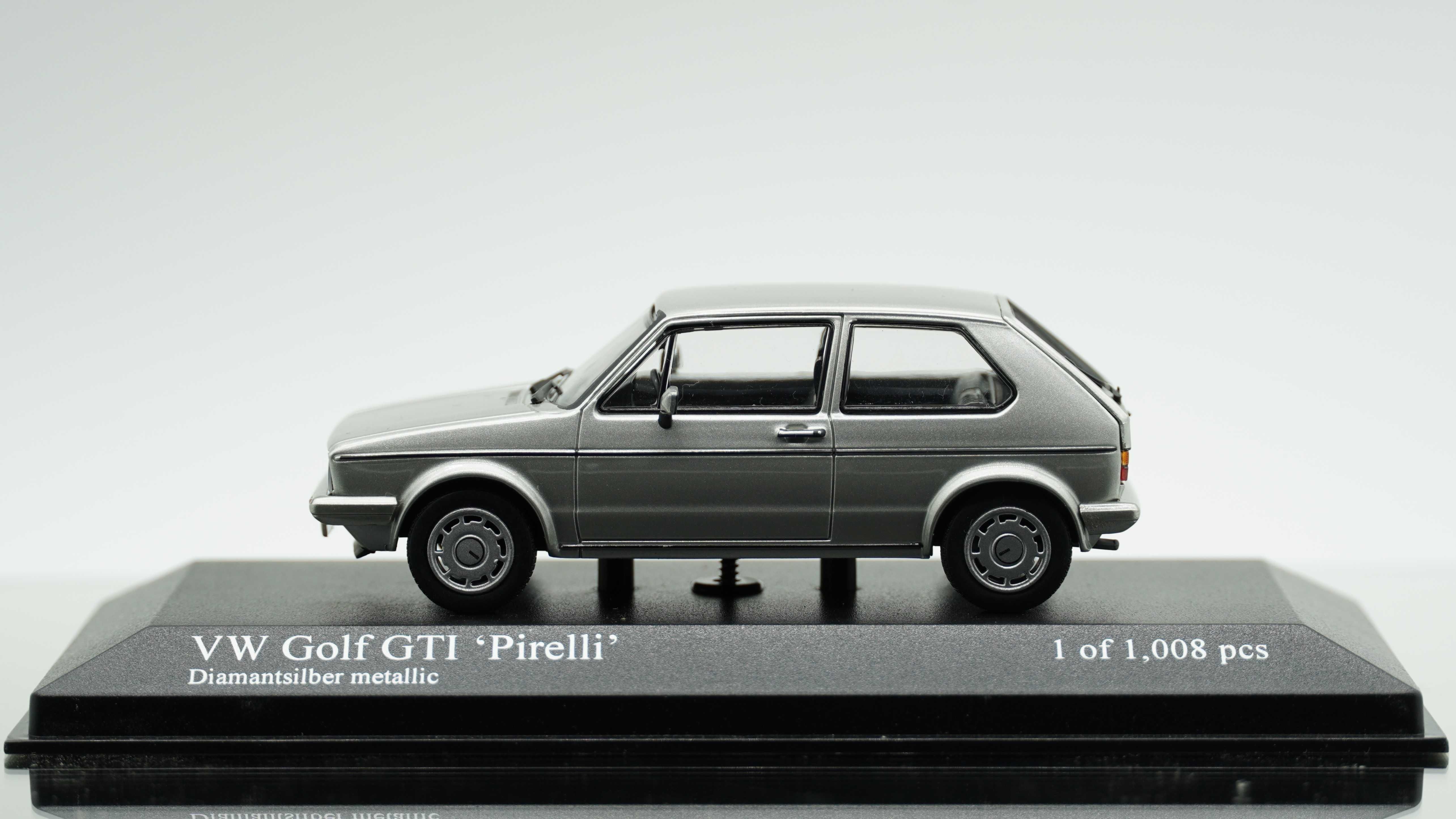 Volkswagen Golf GTI 'Pirelli' - Minichamps 1/43