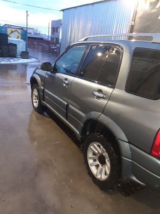 Vând Suzuki grand vitara