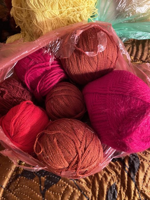 Пряжа разная