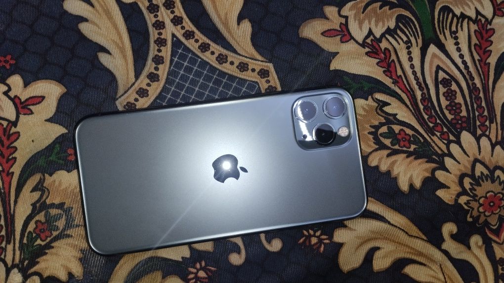 iphone 11 pro 256 LLA
