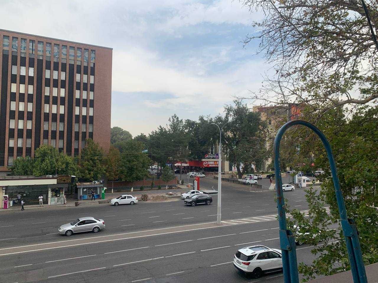 Сдается в аренду 2в3/3/3 напротив GRAND MIR HOTEL