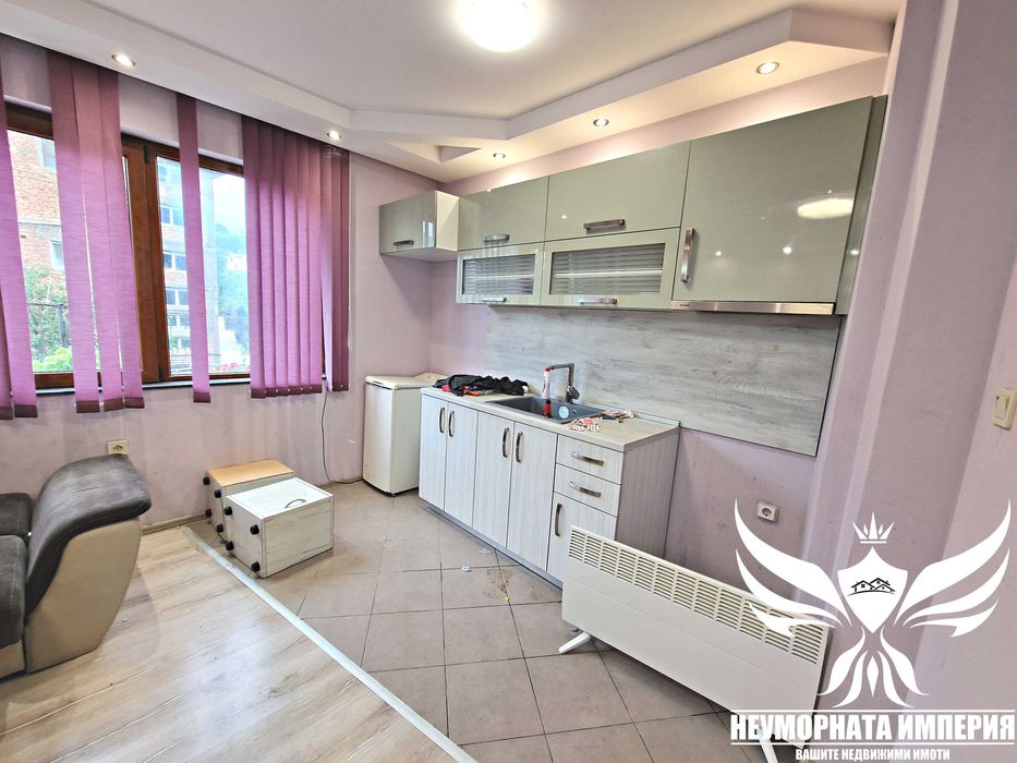 Продава се Тристаен апартамент в Пловдив, Център - 70 кв.м за 1672 €/кв.м - Снимка #2