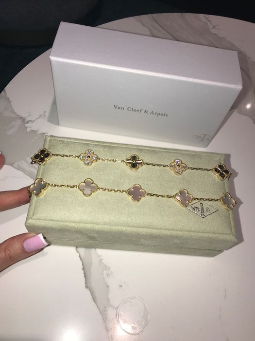 Van Cleef гривна