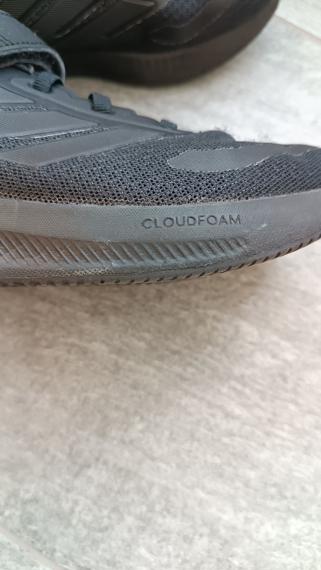 ADIDAS Детски маратонки 34 номер