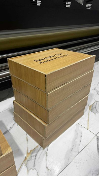 Подарочные коробки