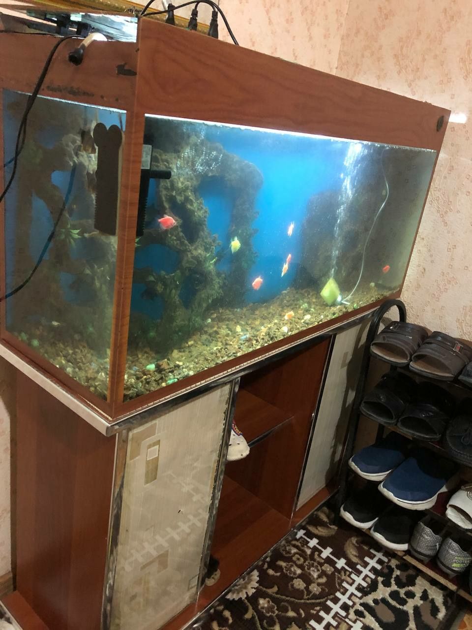Продается аквариум для рыб