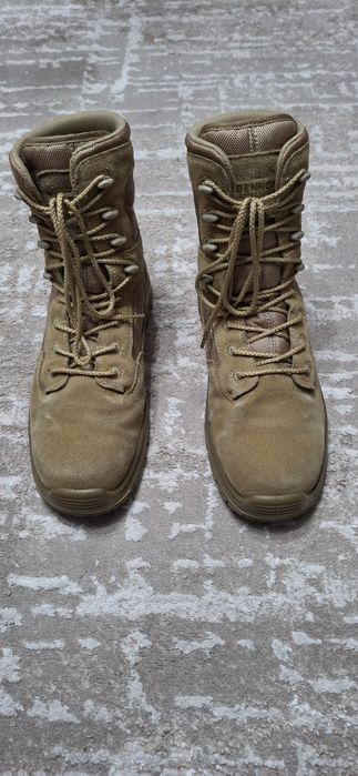 Bocanci si tinuta militara