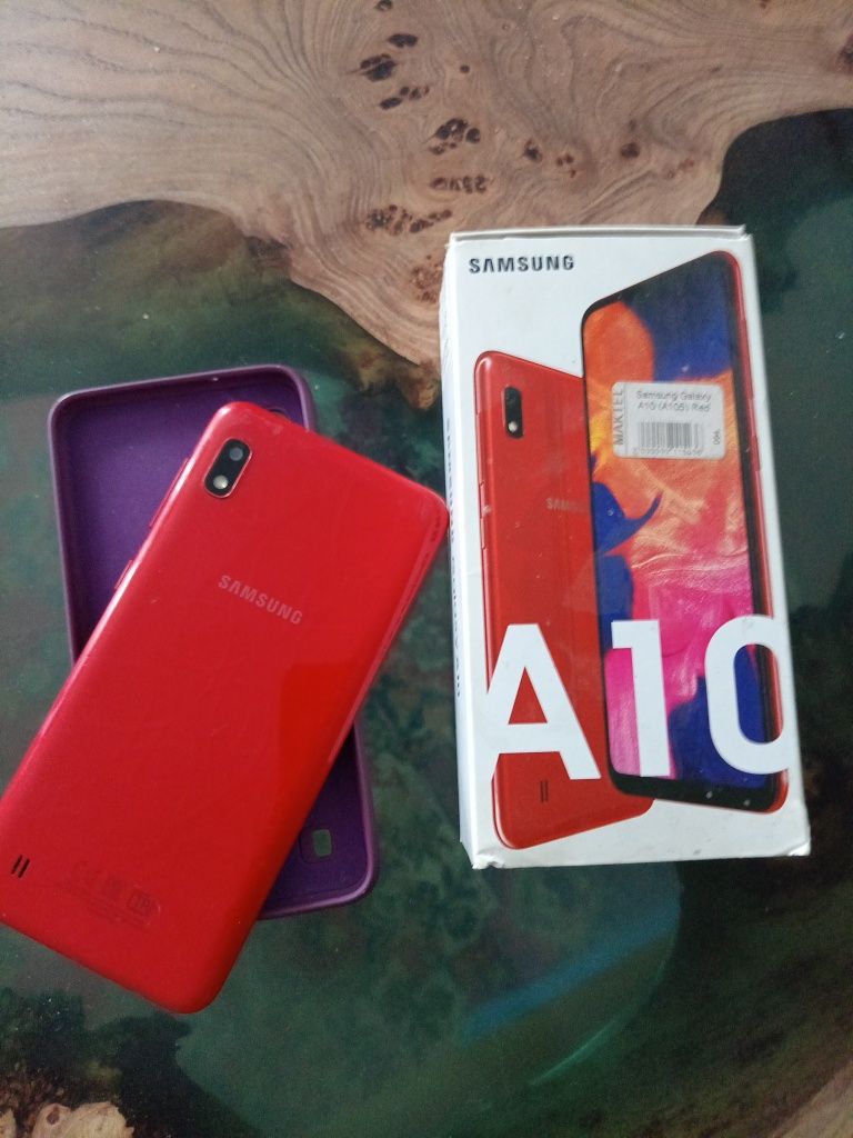 Самсунг а 10 хорошем состоянии.