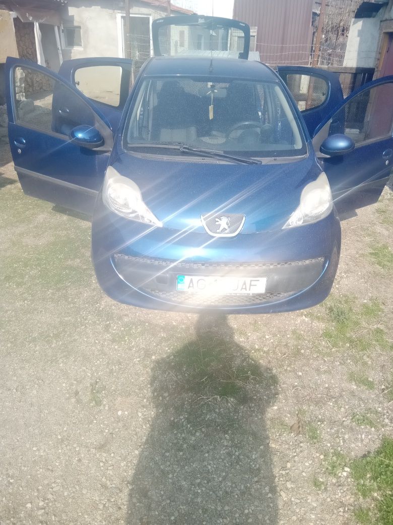 Vind Peugeot model 107