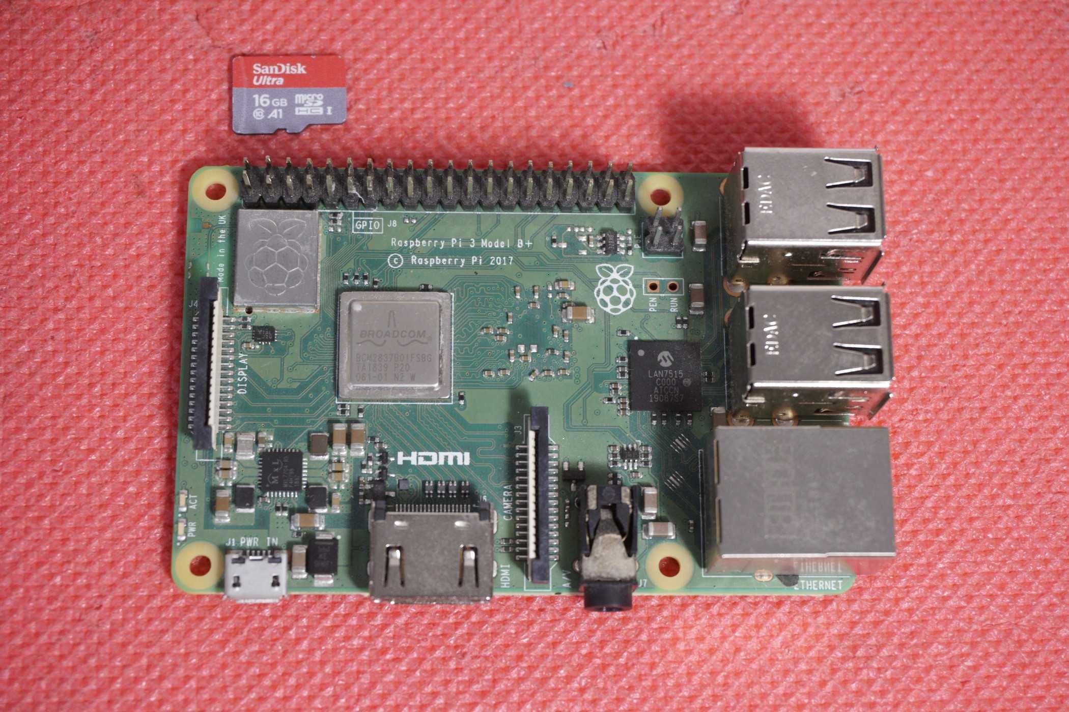 Rasberry Pi 3 B+ x86 Compute board - 4c ARM Cpu, 1GB RAM, 32GB storage