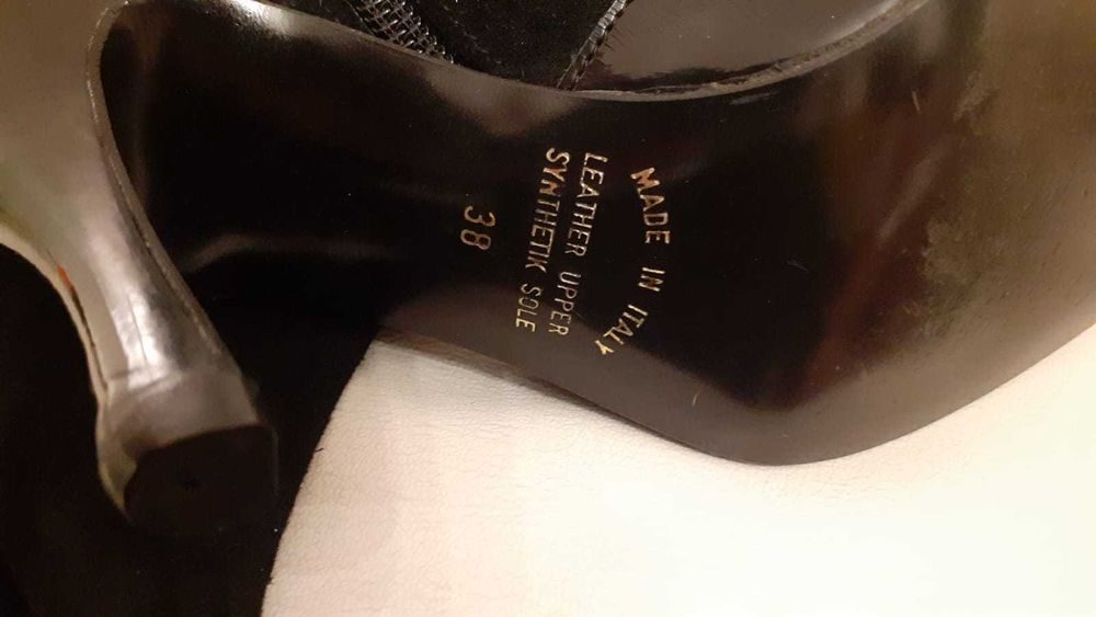 Cizme lungi din piele naturala intoarsa