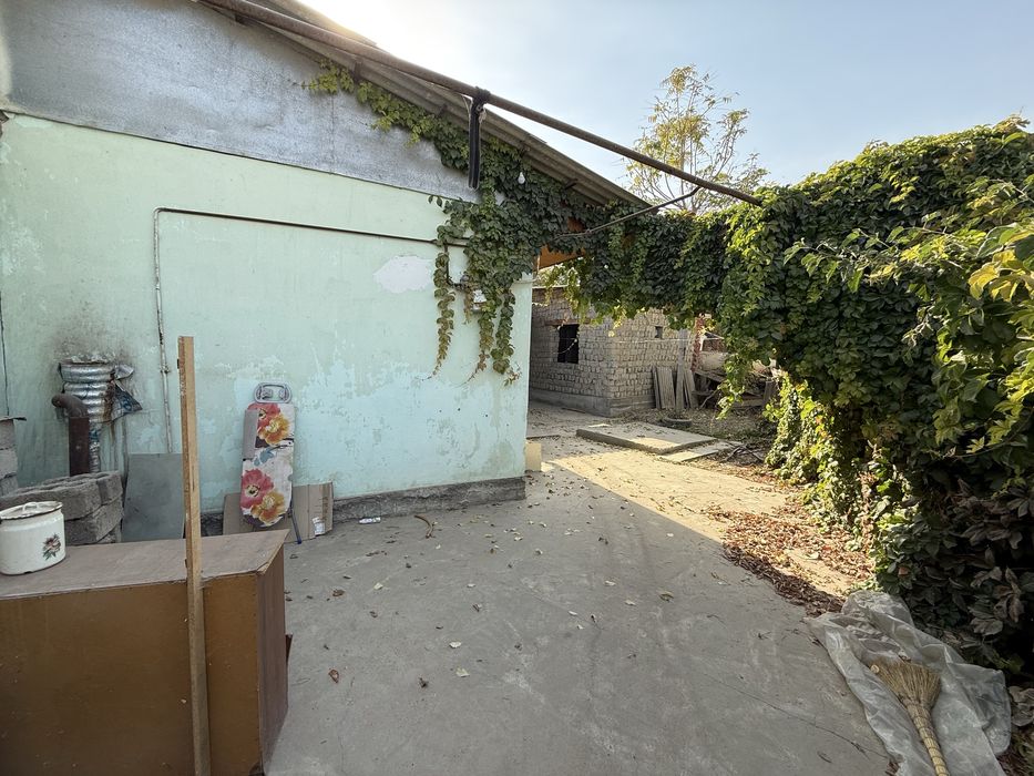 Baxt shaxar markazida uy zudlik bilan sotiladi