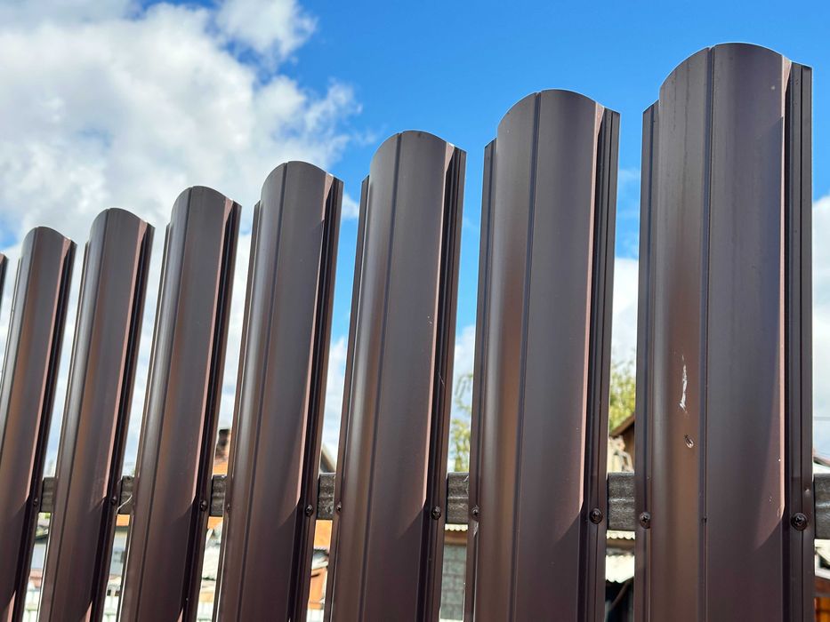 Штакетник металлический, забор. Профлист, металлосайдинг, фасад