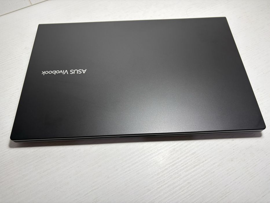 Laptop ASUS VivoBook 15