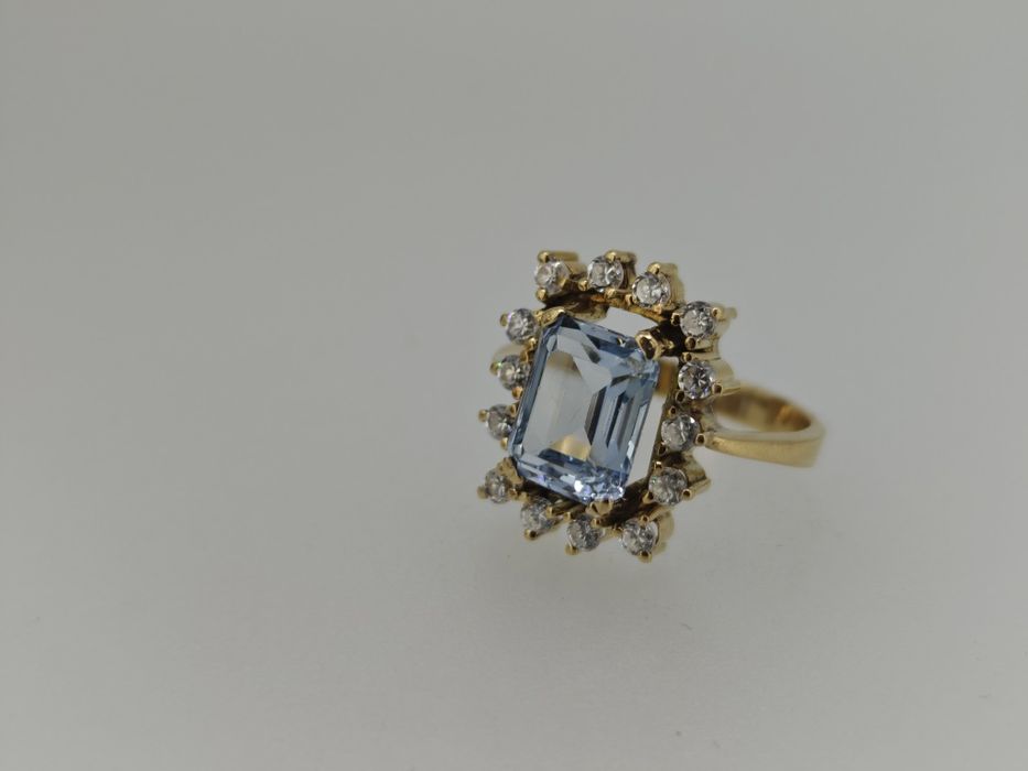 Inel aur 18k 6.28gr cu acvamarin (r)