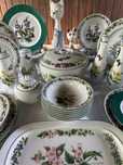 Royal Worcester Herbs- сервиз за хранене за 6-10 човека Като Нов