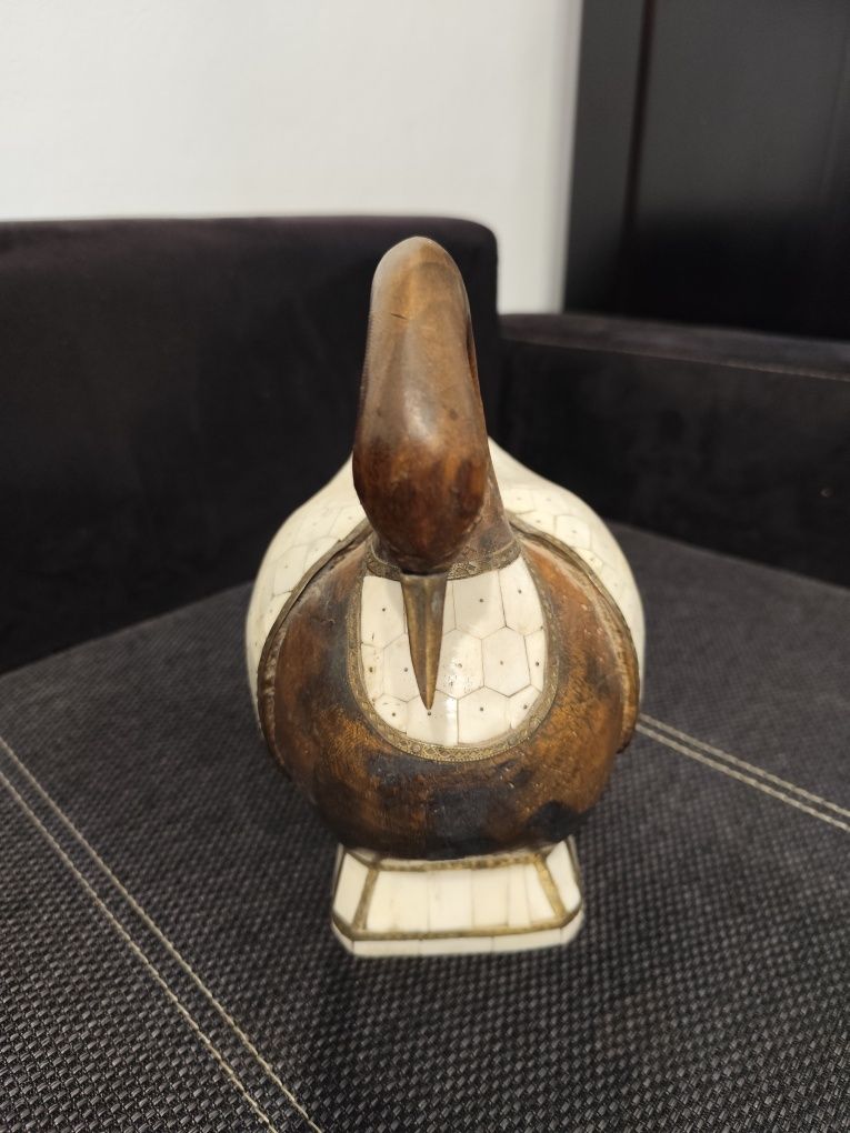 Rață Decorativă Vintage din Lemn cu Incrustații de Os