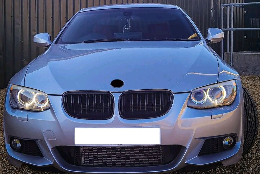 Grila Dubla Grilaj Nari  BMW Seria 3  E 92 E93 negru lucios