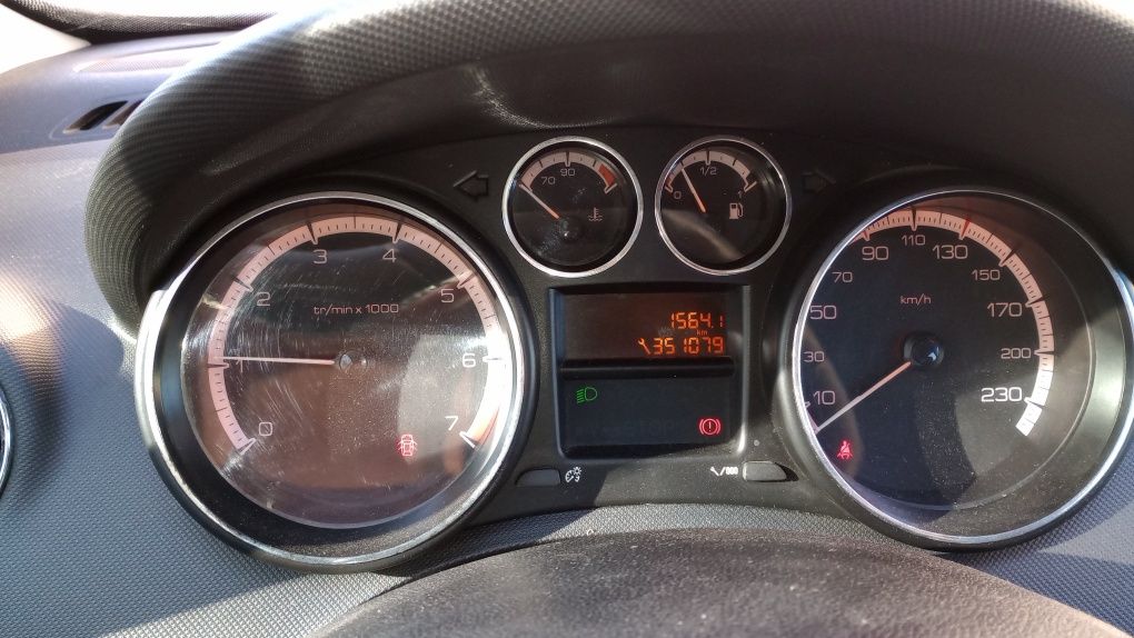 Пежо 308 1.6 бензин на части