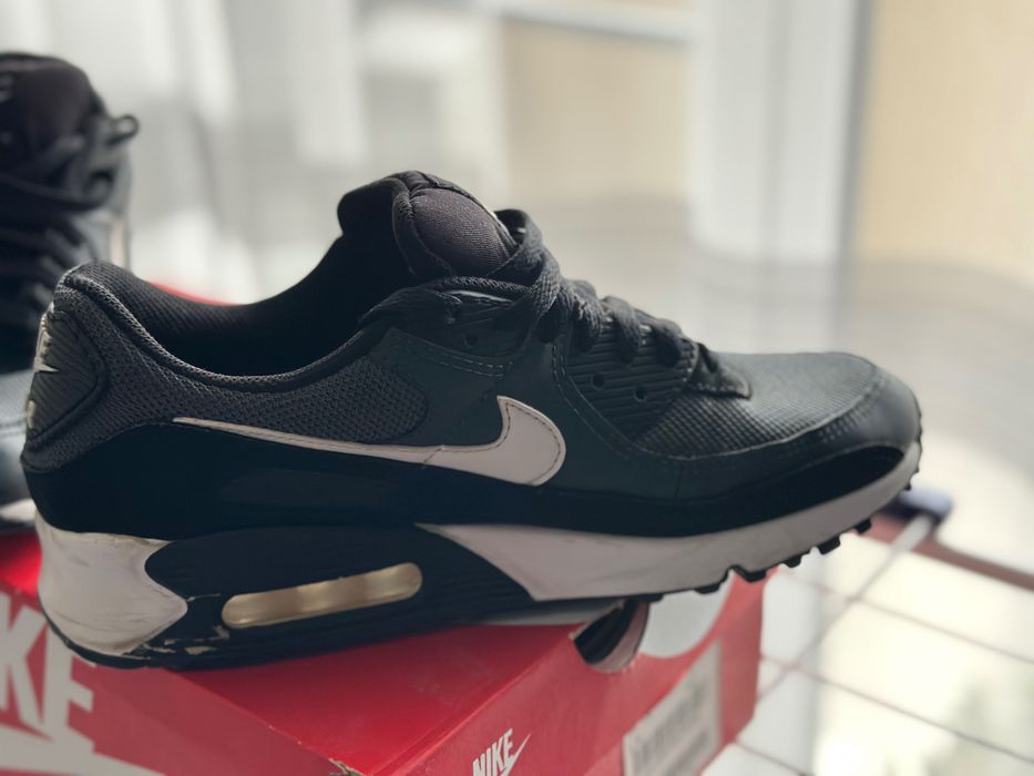 Adidasi Nike AirMax