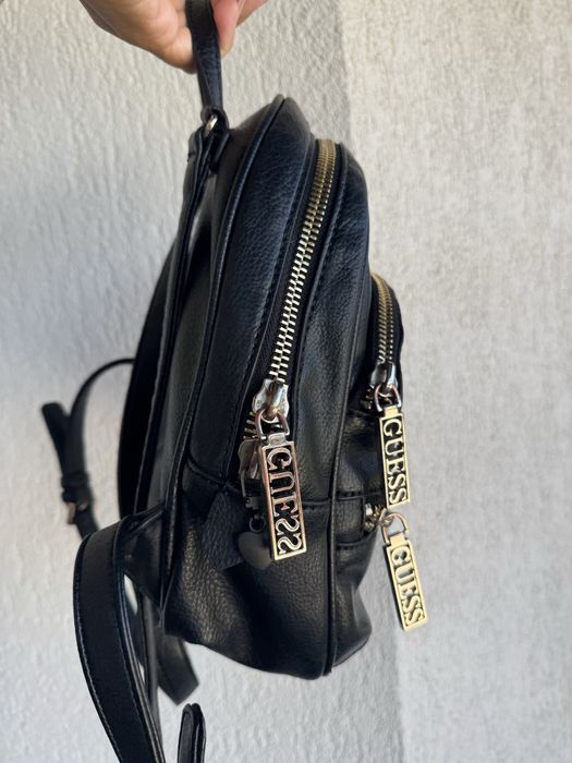 Rucsac Guess utilizat