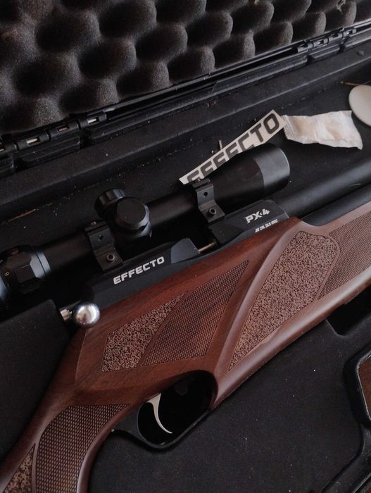 Продава се въздушна пушка Effecto PX4 (.22 / 5.5 мм)