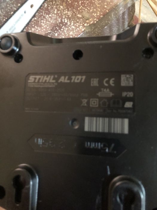 Drujba electrica acumulator baterie Stihl MSA 120 C ca noua