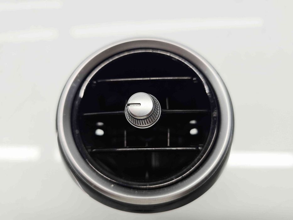 Grila aerisire centrala Mercedes Clasa C (W205) [Fabr 2014-prezent] A