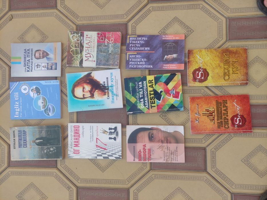 Shaxsiy rivojlanish uchun kitoblar donasi 10.000 sumdan