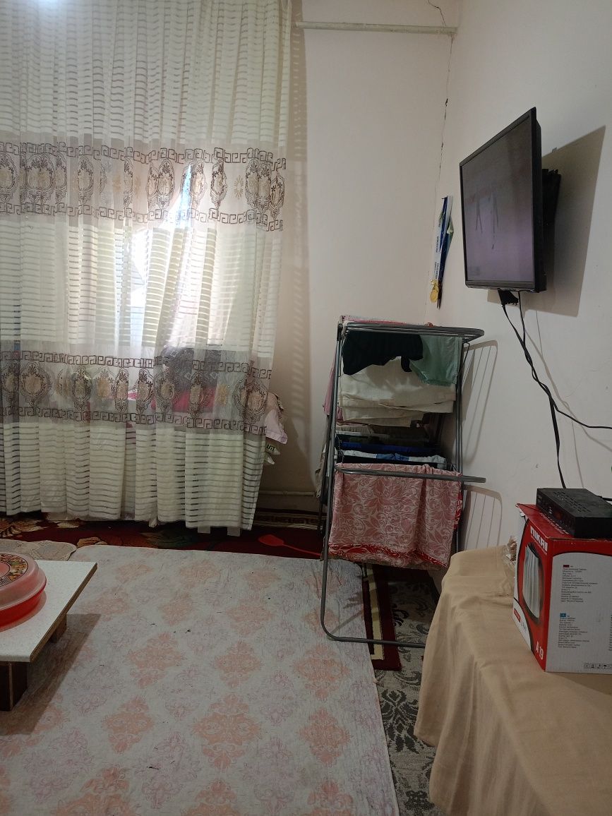 Bazar qasindagi 2etaj domlar