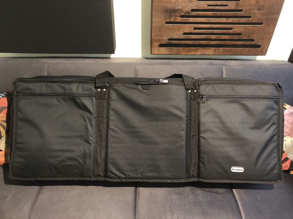 Yamaha Genos ( korg ketron roland)