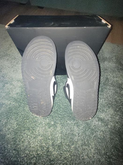 Jordan 1 Mid SE Panda Elephant