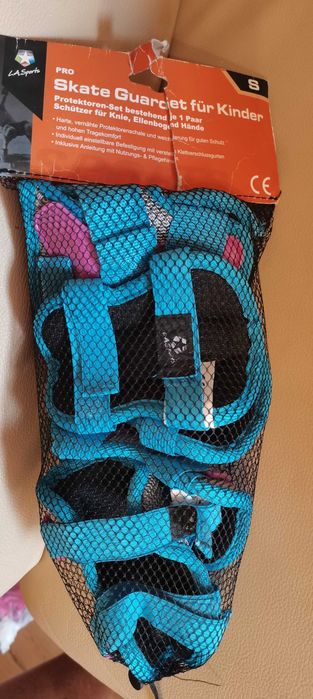 Apărători. Protecție set pt coate, genunchi și palme