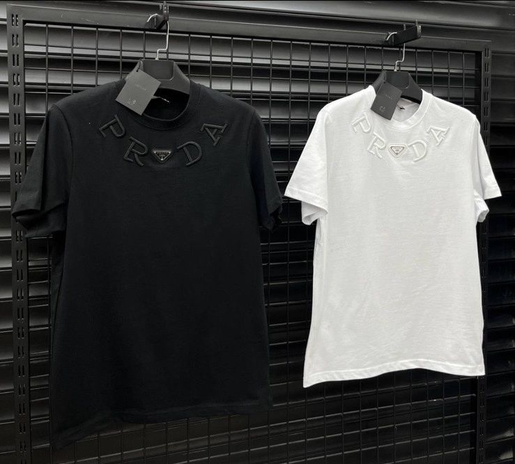 Мъжки топ модели тениски.