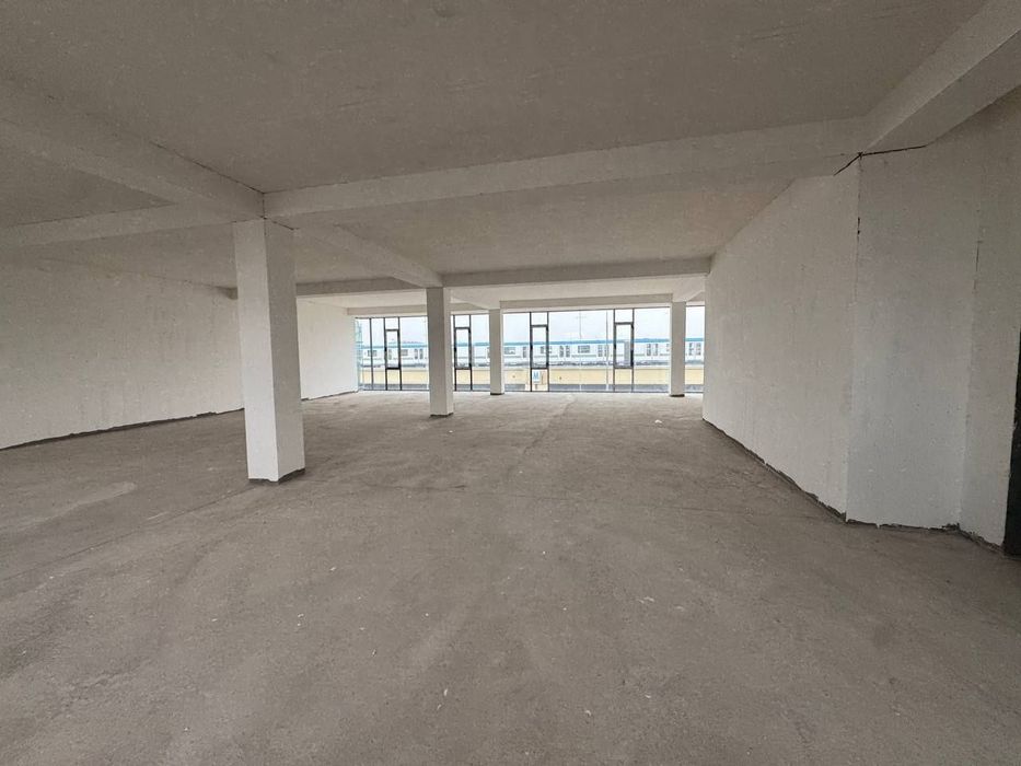 • ЯНГИХАЁТ 3этажность 750м² нежилое помещение Продаётся