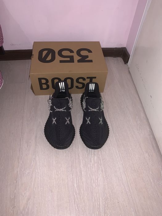 Adidas Yeezy boost 350 V2 black (non-reflective)