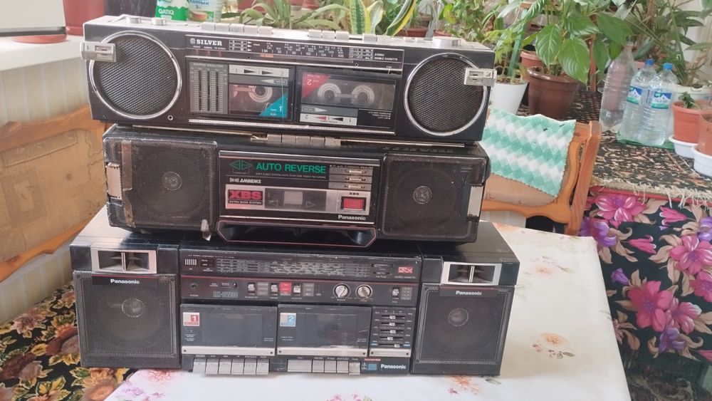 Продаю магнитофон Panasonic .