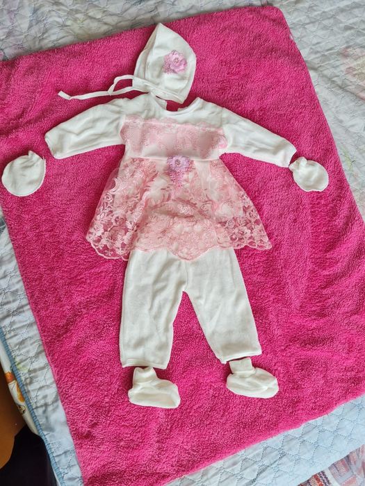 Костюм платье на выписку можно