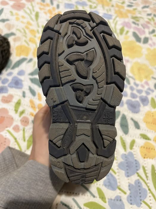 Ботуши бебешки  и домашни чехли 18/19