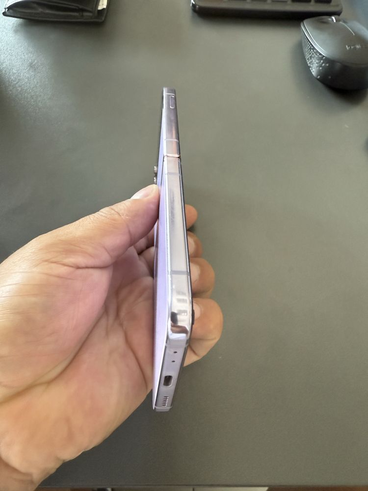 Samsung Galaxy Z Flip 4