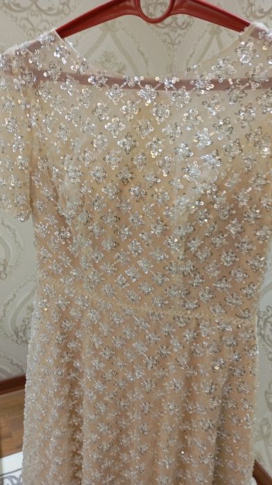 Вечернее платье .
