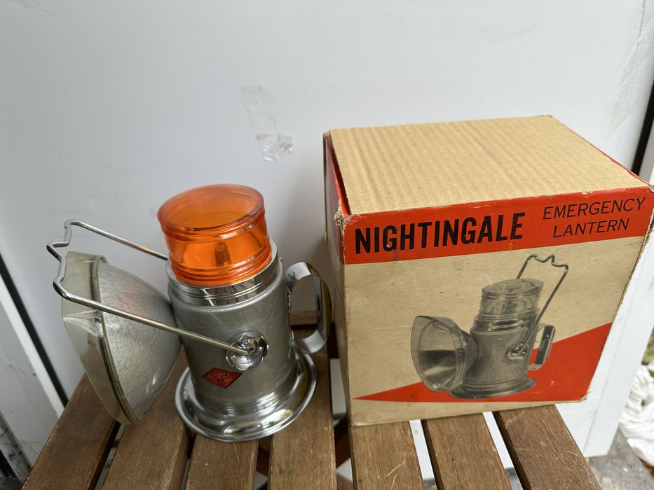 Сигнална лампа. .