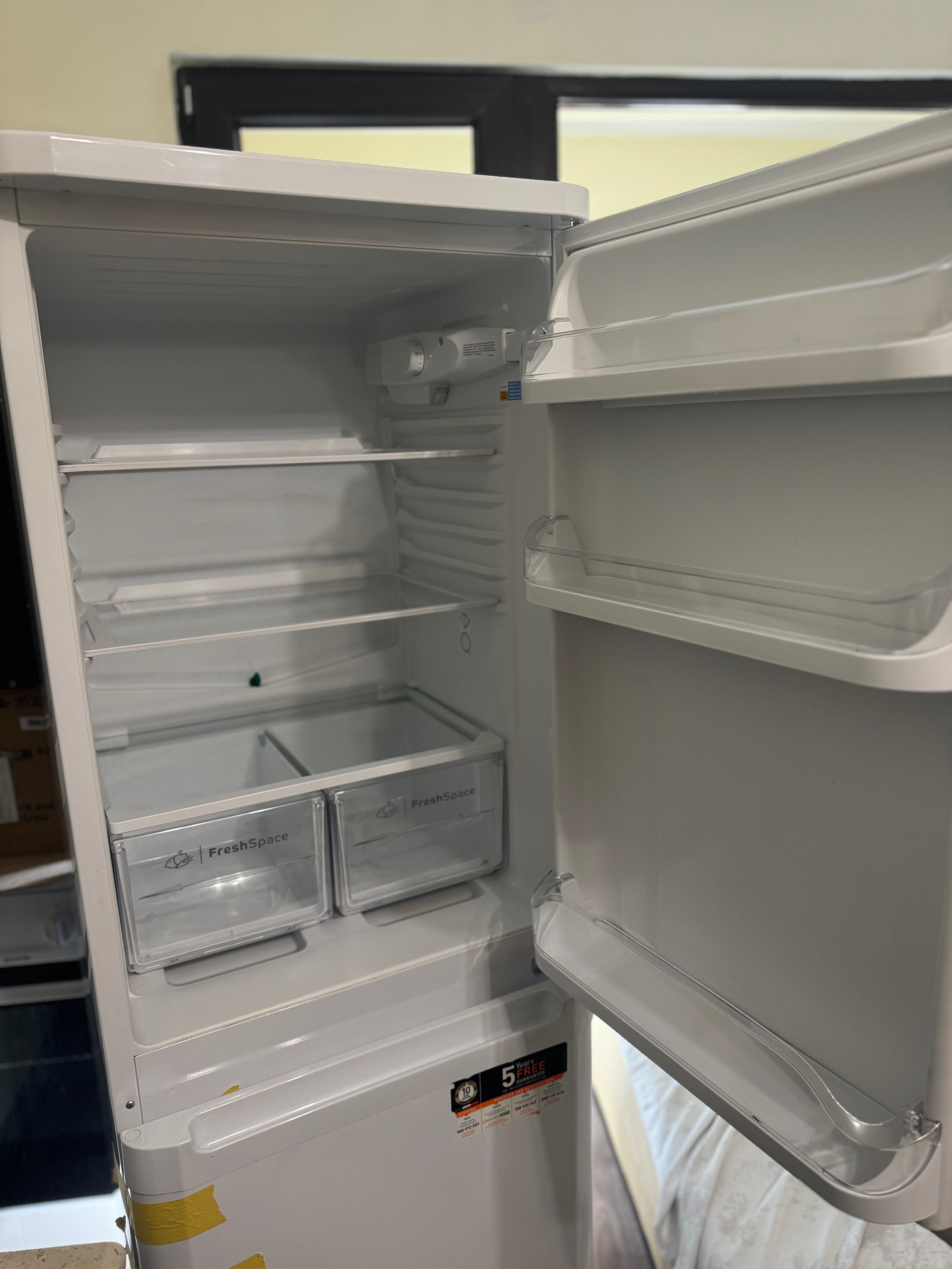 Хладилник INDESIT