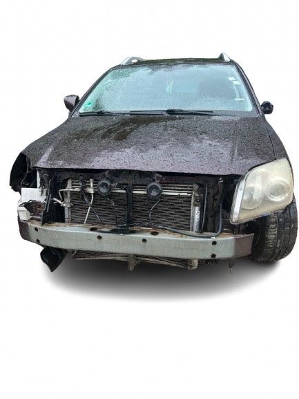 Тойота авенсис 2,2 д-кат 177кс на части/Toyota avensis 2,2 d-cat 177ks