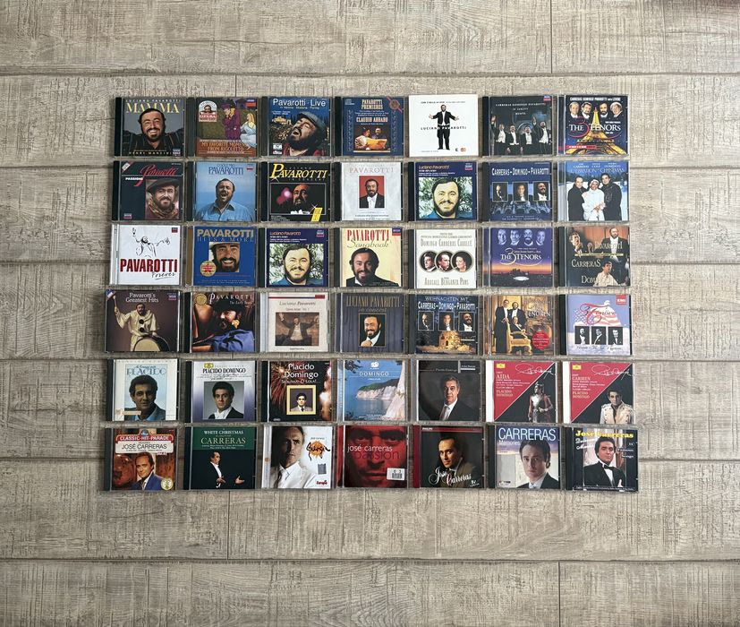 Lot 42 de cd-uri  Pavarotti - Carreras - Domingo