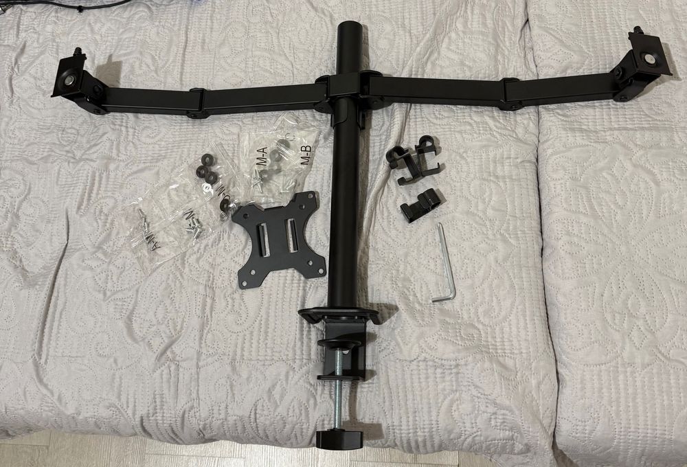 Suport dual monitor 27” nou si accesorii