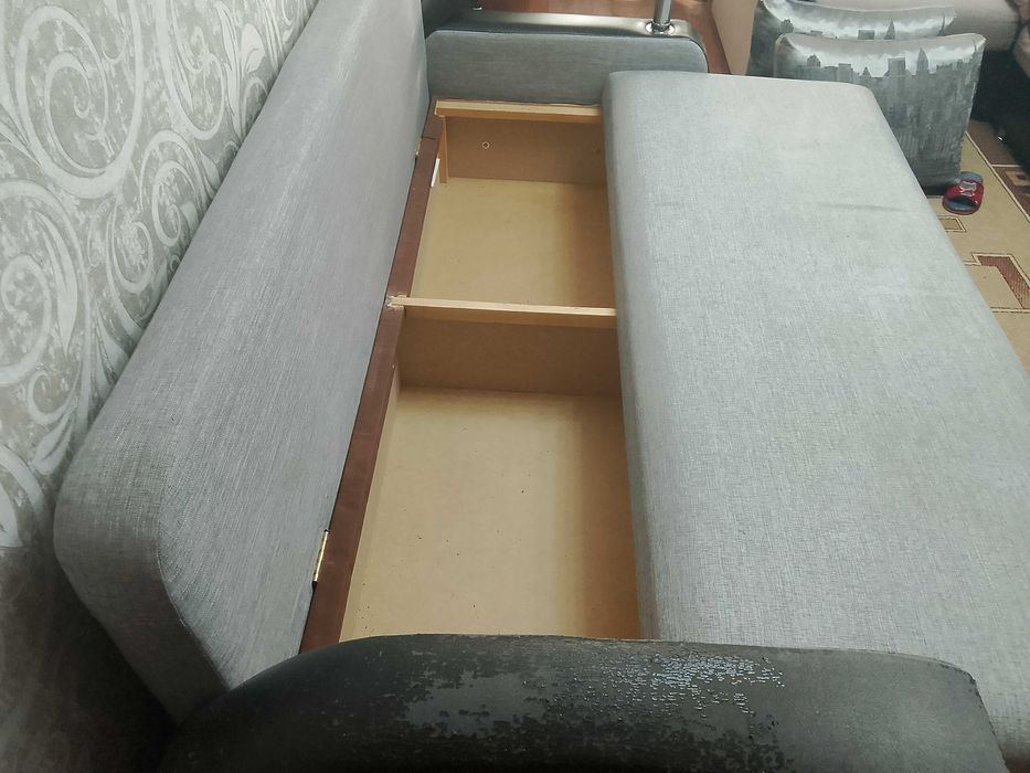 Диван раздвижной б/у