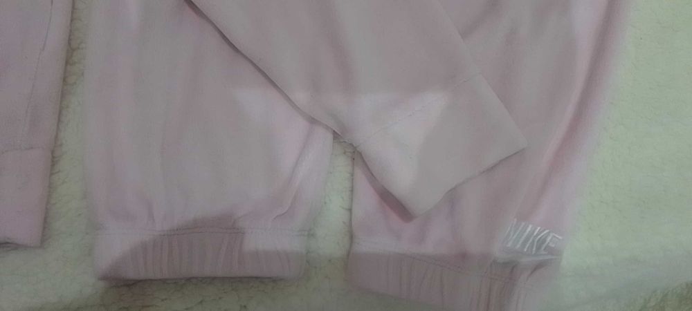 Комплект за момиче 6 г. -10 лв.